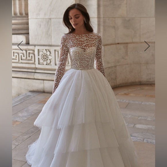 Size 16 Wona Concepts Natalie Wedding Dress Gown long sleeve sweetheart neckline - Picture 3 of 10